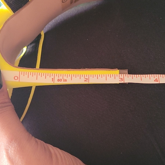 Heels - Picture 3 of 3